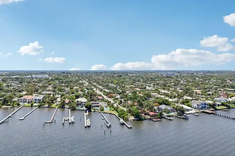 15 Wellesley Drive Lake Worth Beach FL 33460
