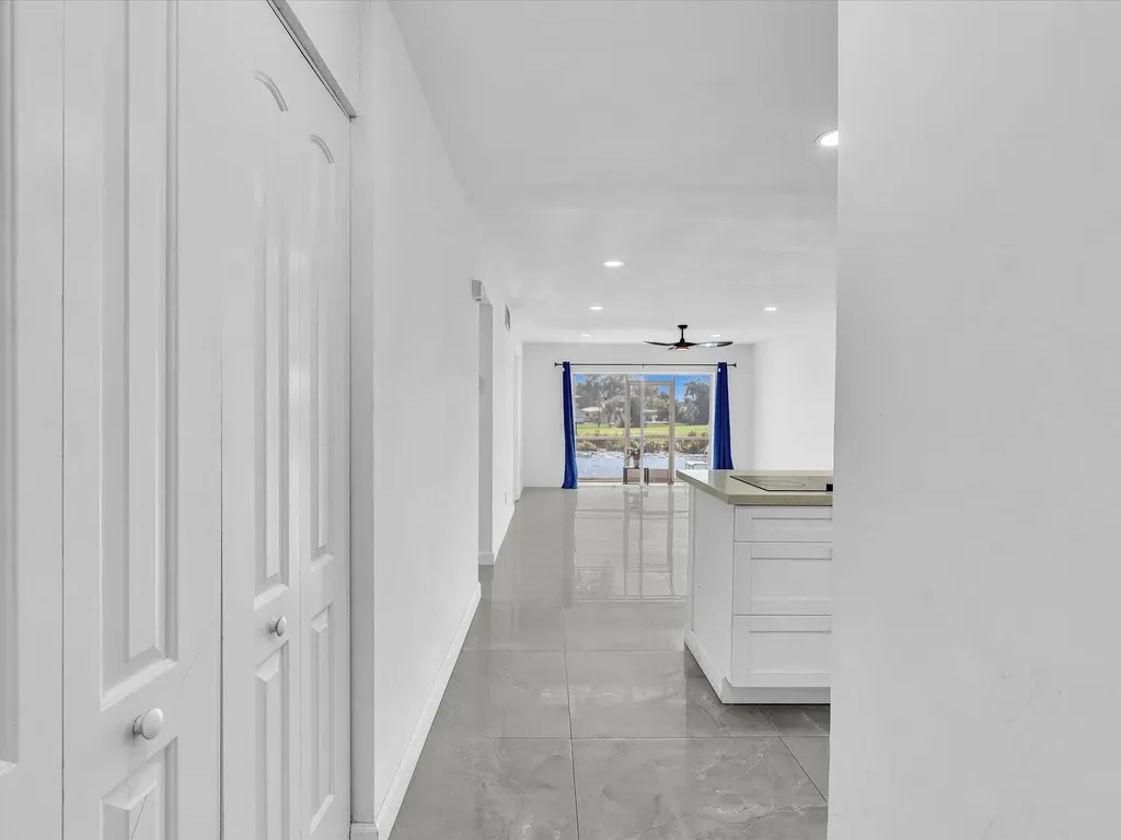 2451 SW 82nd Avenue Davie FL 33324