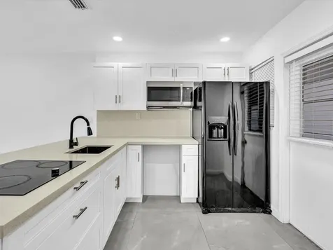 2451 SW 82nd Avenue Davie FL 33324