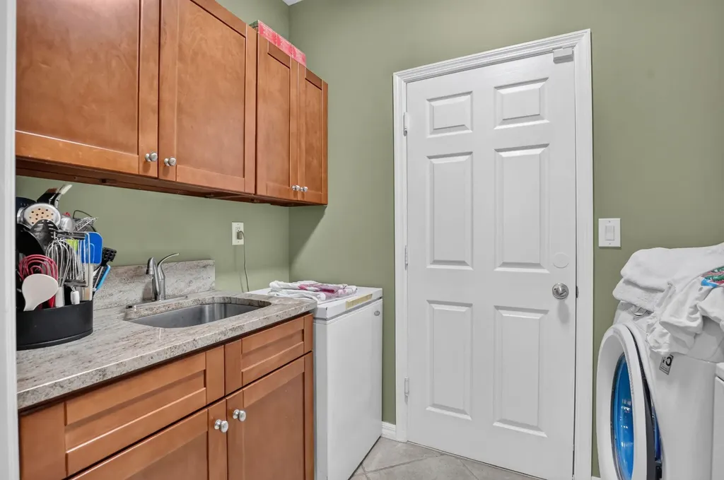 459 NE 1st Avenue Deerfield Beach FL 33441