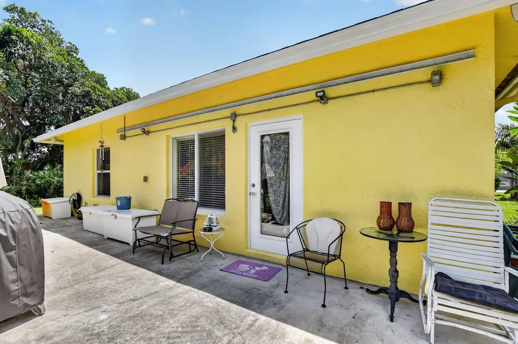 459 NE 1st Avenue Deerfield Beach FL 33441