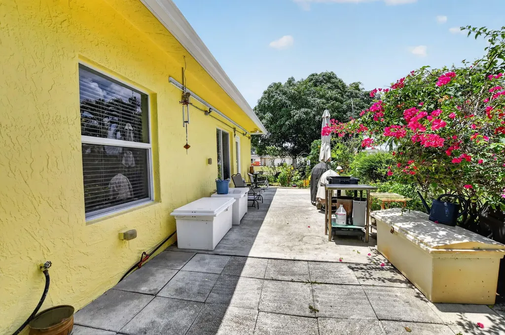 459 NE 1st Avenue Deerfield Beach FL 33441