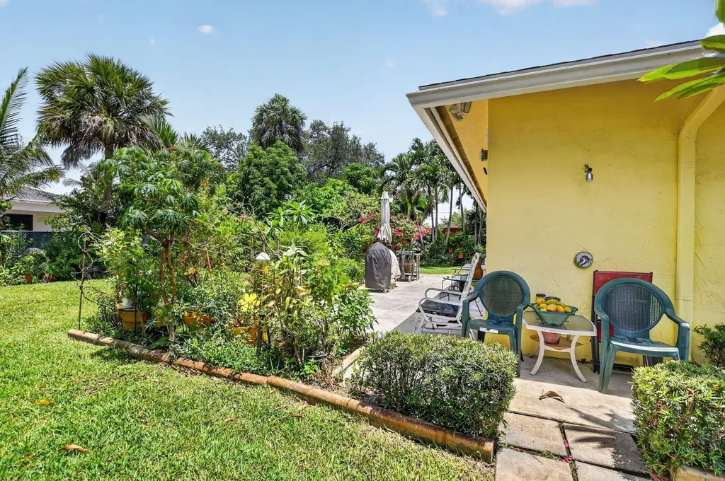 459 NE 1st Avenue Deerfield Beach FL 33441