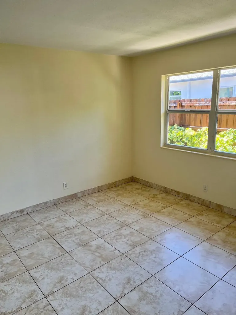 231 NE 24th Street Pompano Beach FL 33064