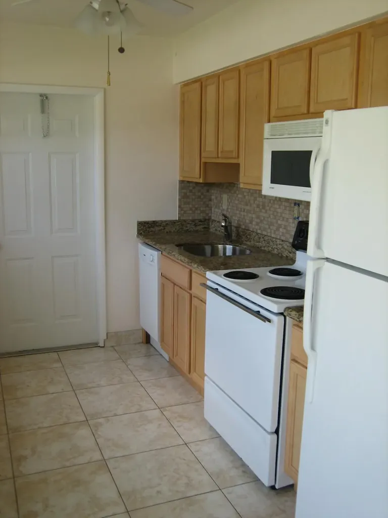 231 NE 24th Street Pompano Beach FL 33064