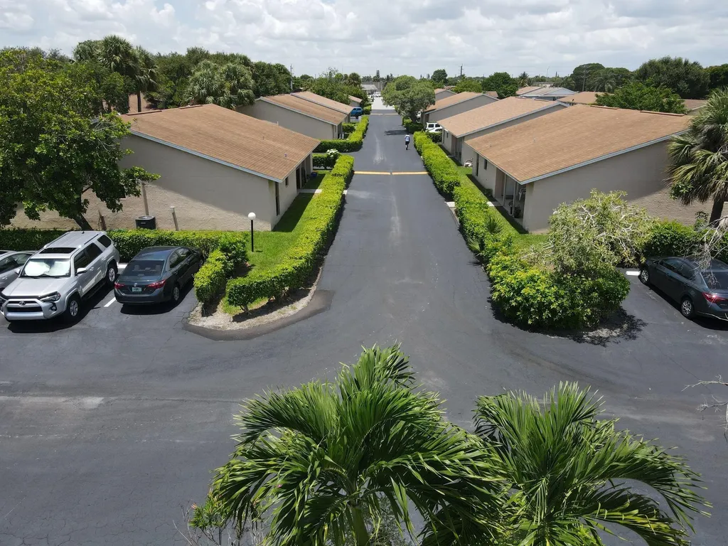 3820 Harwood Street West Palm Beach FL 33403