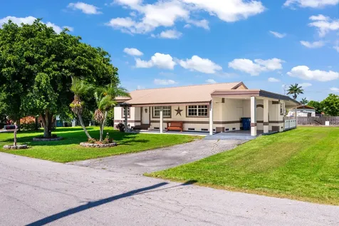 410 SE 4th Avenue South Bay FL 33493