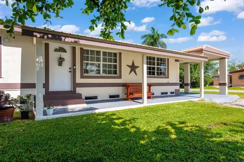 410 SE 4th Avenue South Bay FL 33493