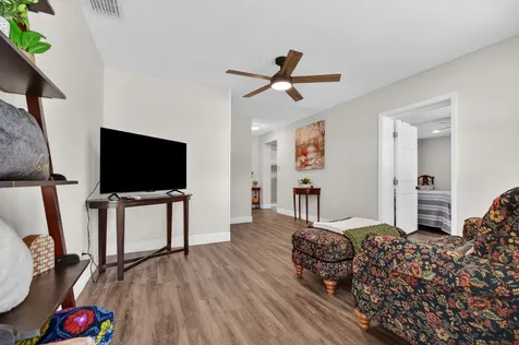410 SE 4th Avenue South Bay FL 33493