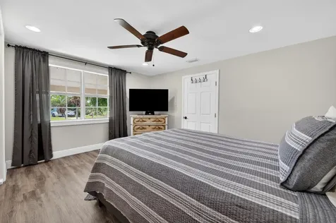 410 SE 4th Avenue South Bay FL 33493