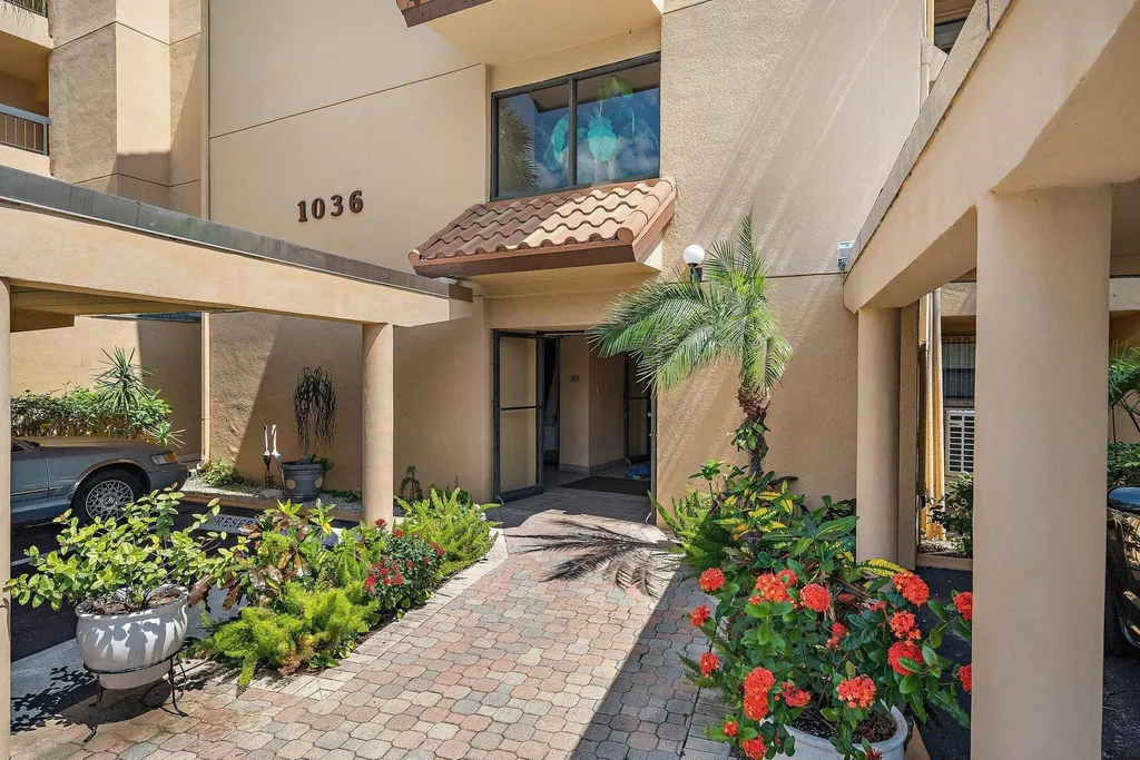 1036 Us Highway 1 North Palm Beach FL 33408
