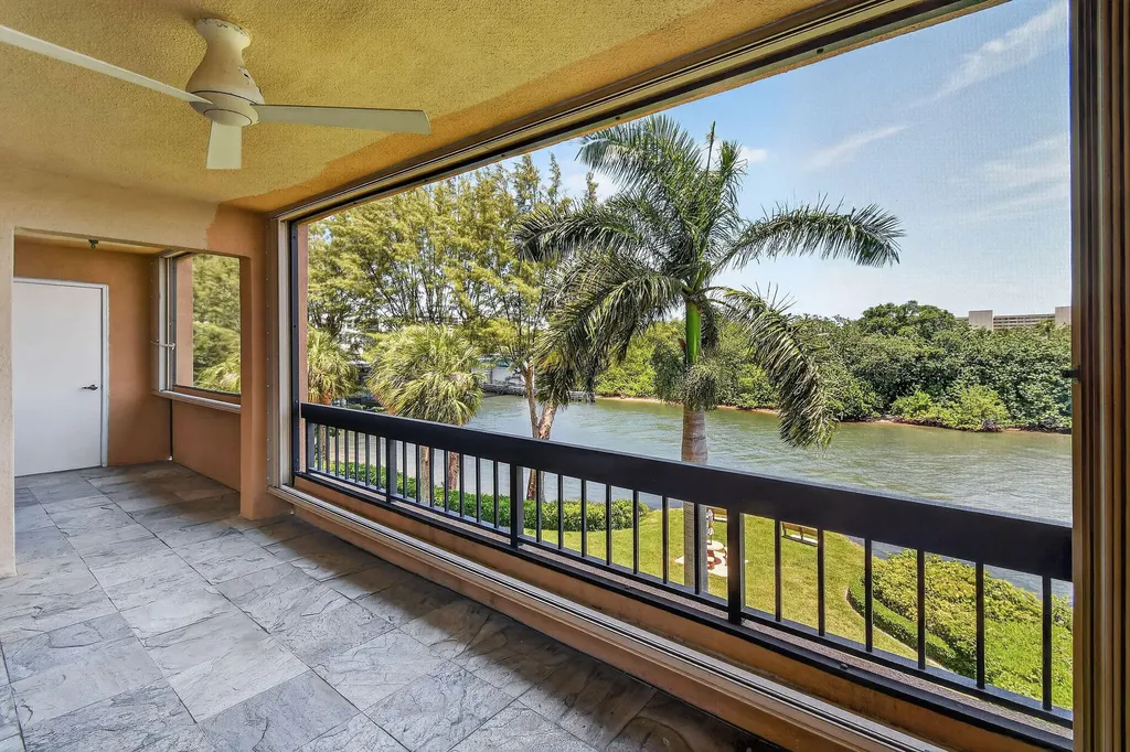 1036 Us Highway 1 North Palm Beach FL 33408