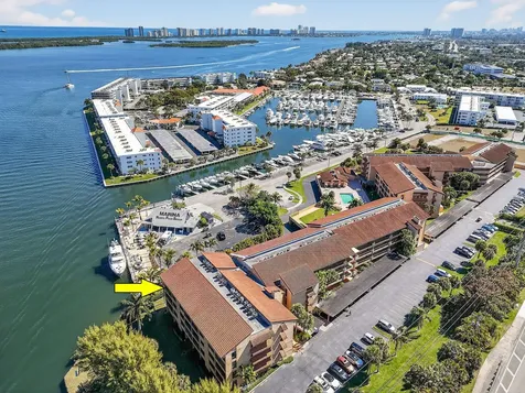 1036 Us Highway 1 North Palm Beach FL 33408