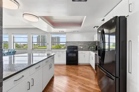 1036 Us Highway 1 North Palm Beach FL 33408