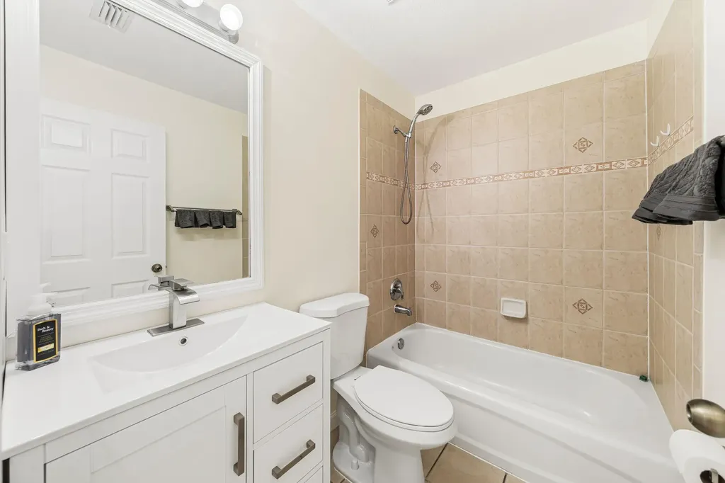6196 Azalea Circle West Palm Beach FL 33415