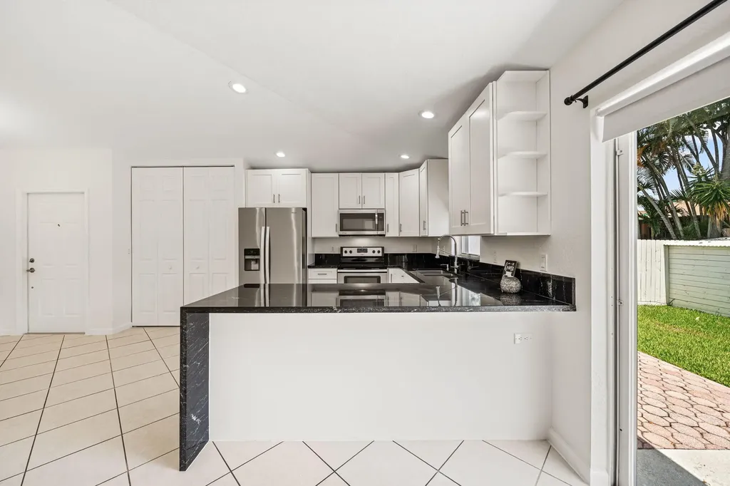 6196 Azalea Circle West Palm Beach FL 33415
