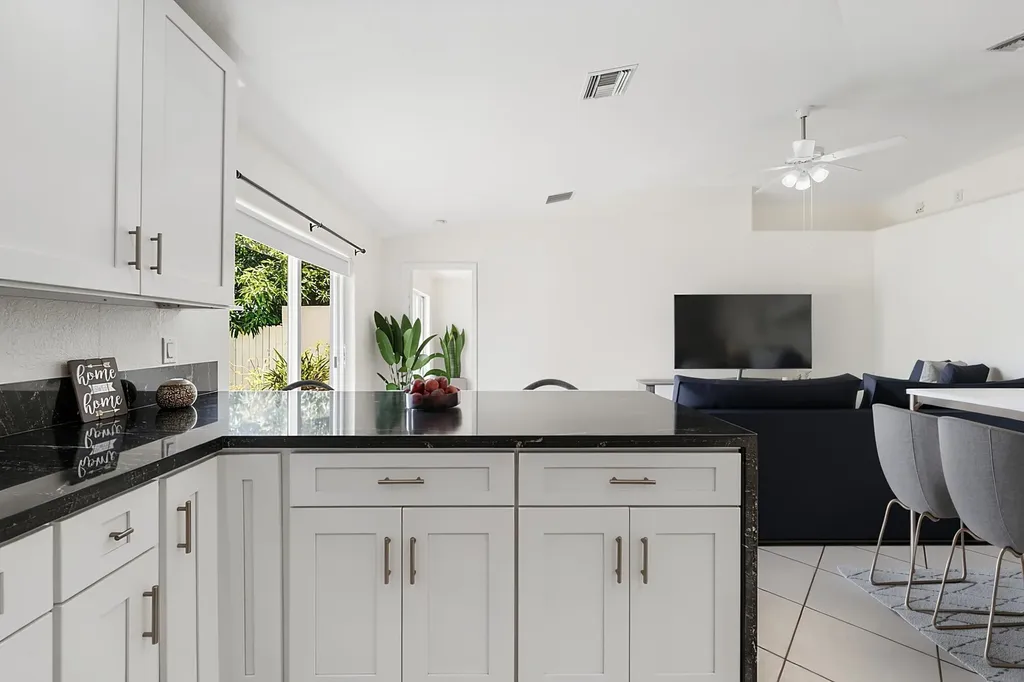 6196 Azalea Circle West Palm Beach FL 33415