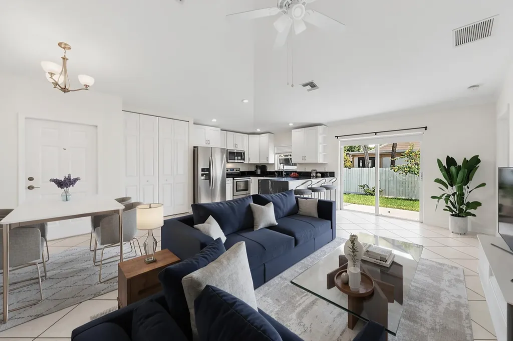 6196 Azalea Circle West Palm Beach FL 33415