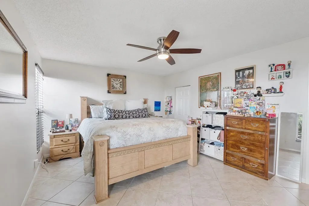 6237 Old Court Road Boca Raton FL 33433