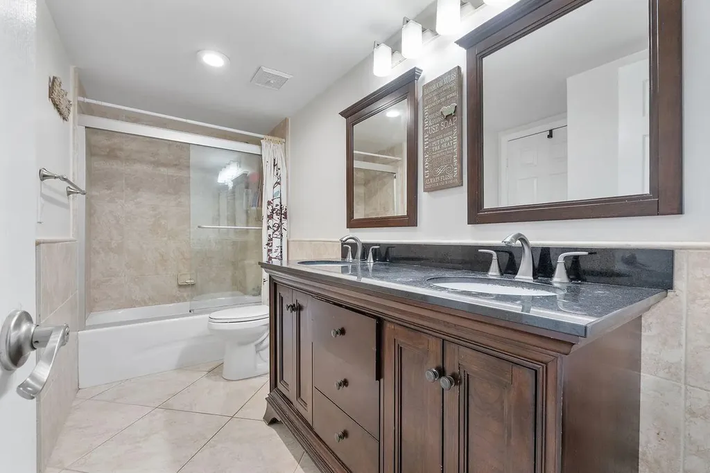 6237 Old Court Road Boca Raton FL 33433