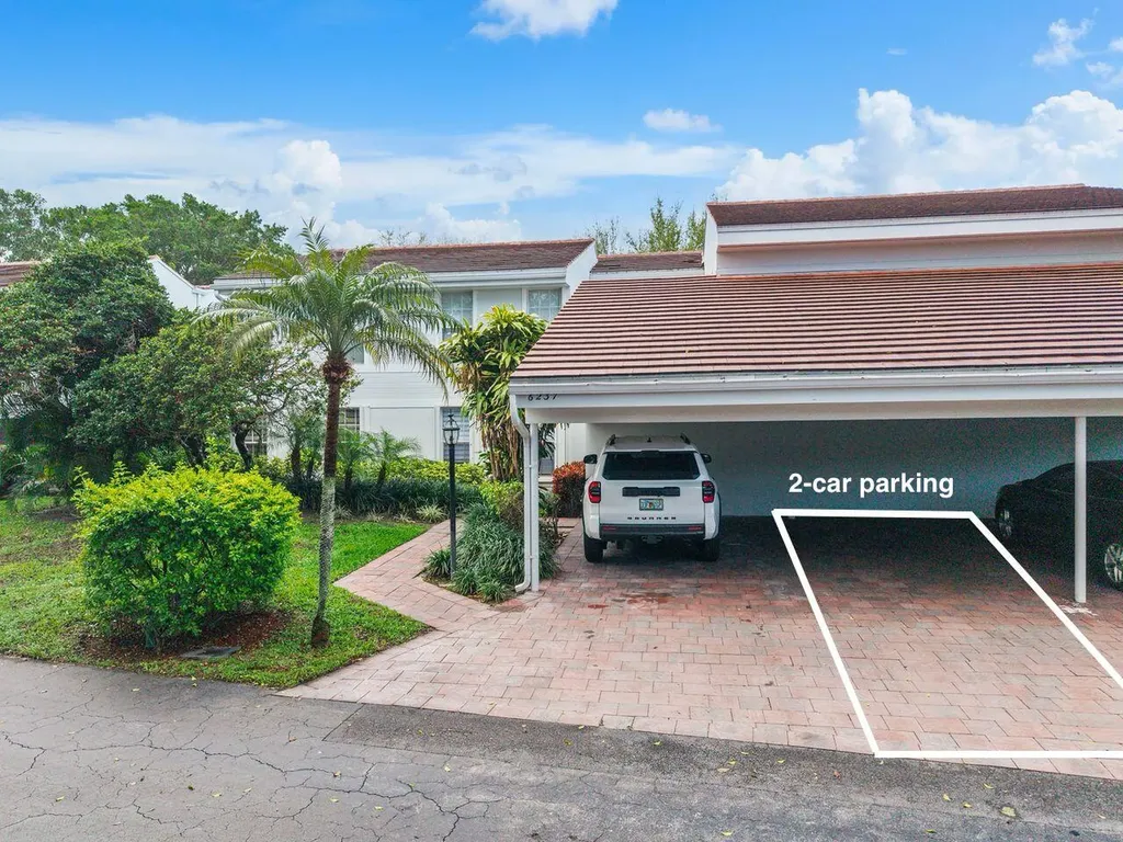 6237 Old Court Road Boca Raton FL 33433