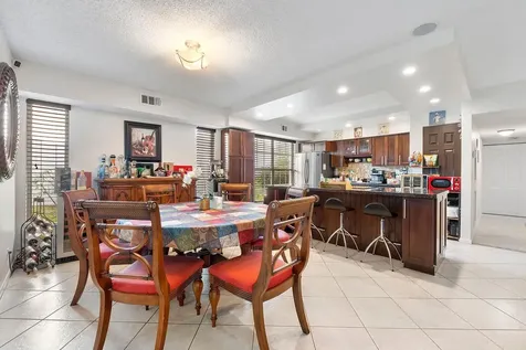 6237 Old Court Road Boca Raton FL 33433