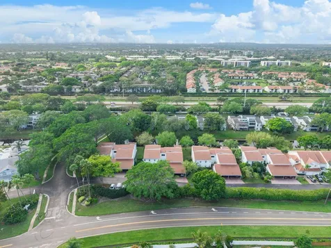 6237 Old Court Road Boca Raton FL 33433