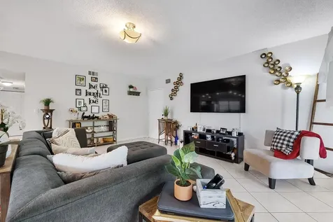 6237 Old Court Road Boca Raton FL 33433