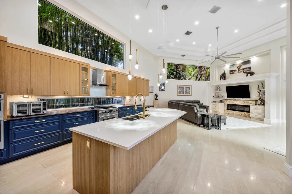 6595 NW 32nd Terrace Boca Raton FL 33496