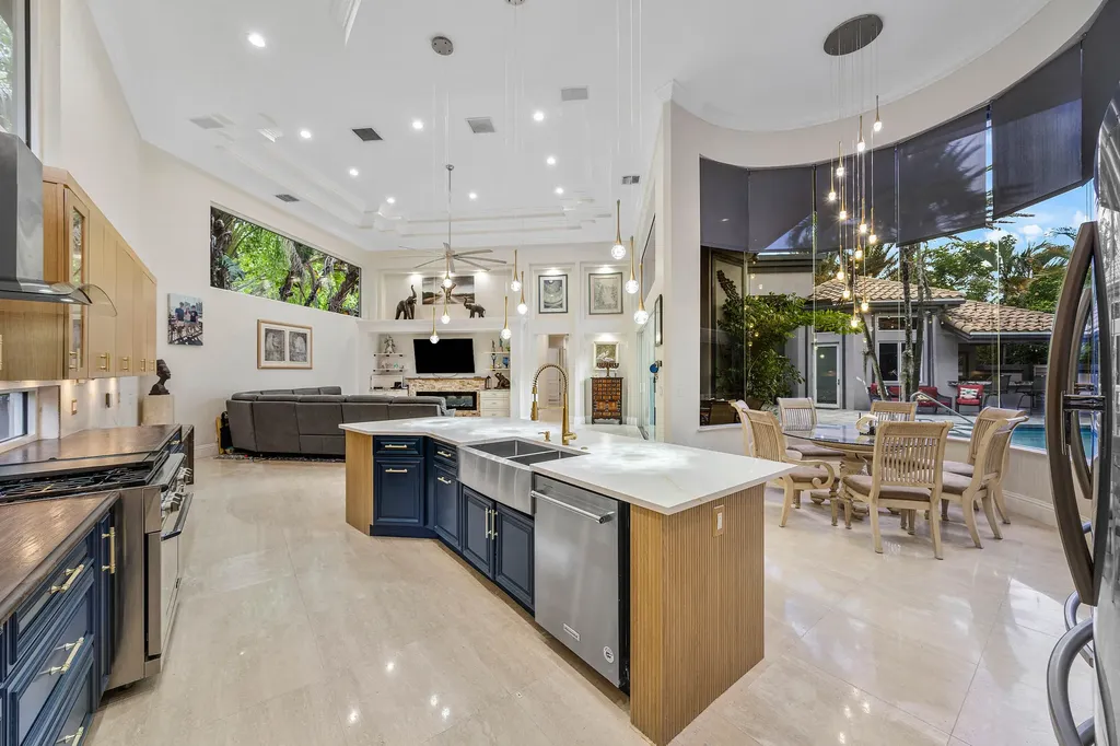6595 NW 32nd Terrace Boca Raton FL 33496