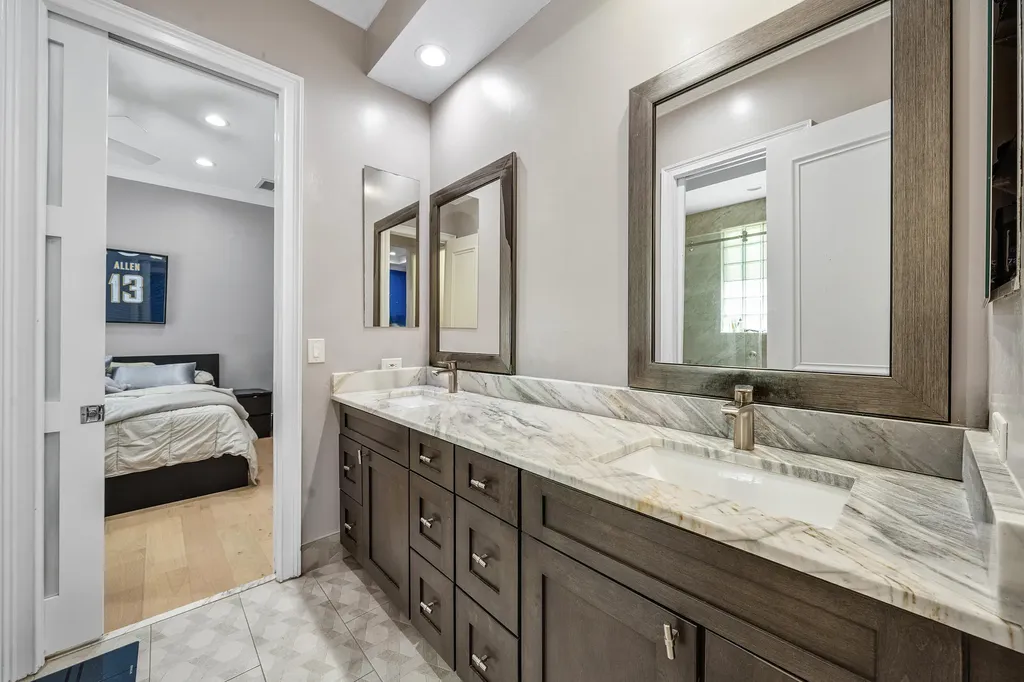 6595 NW 32nd Terrace Boca Raton FL 33496