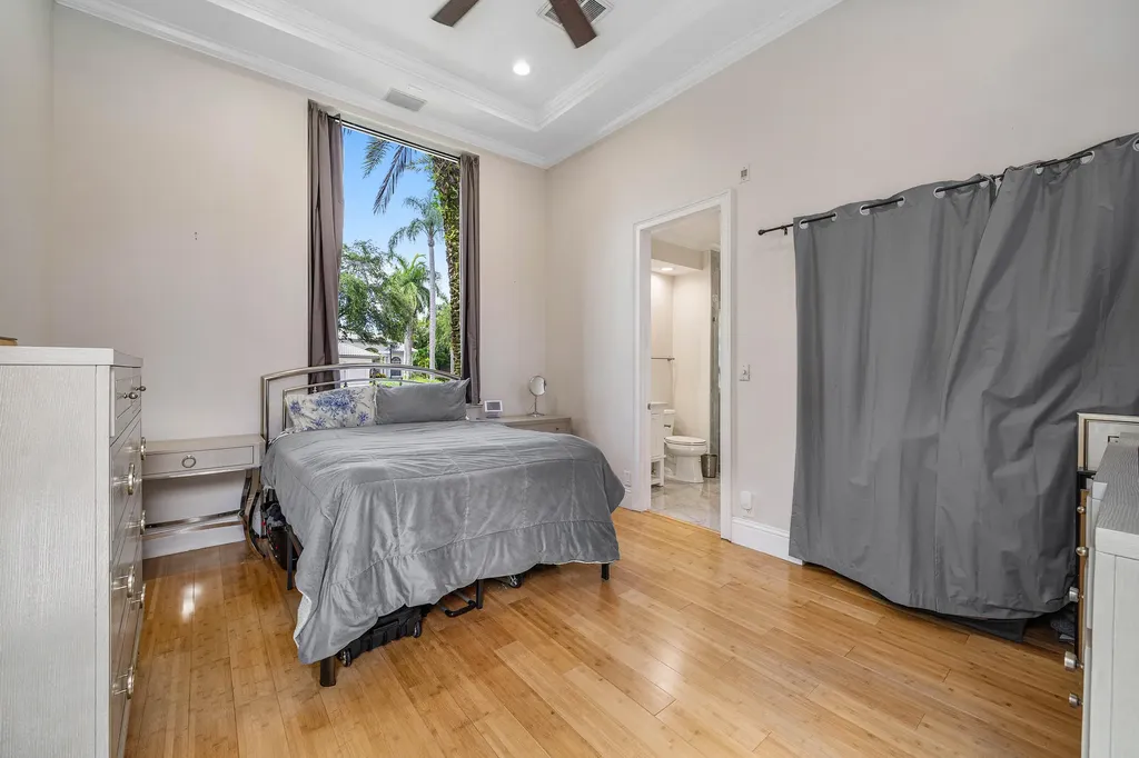 6595 NW 32nd Terrace Boca Raton FL 33496