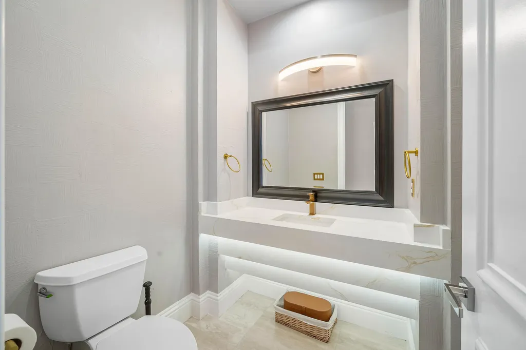 6595 NW 32nd Terrace Boca Raton FL 33496