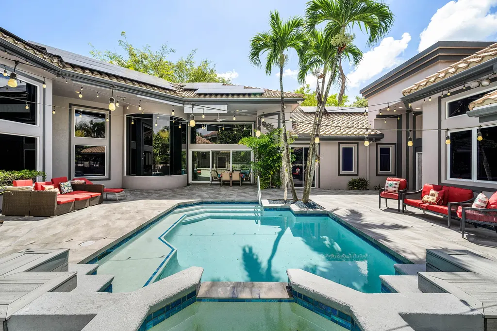 6595 NW 32nd Terrace Boca Raton FL 33496