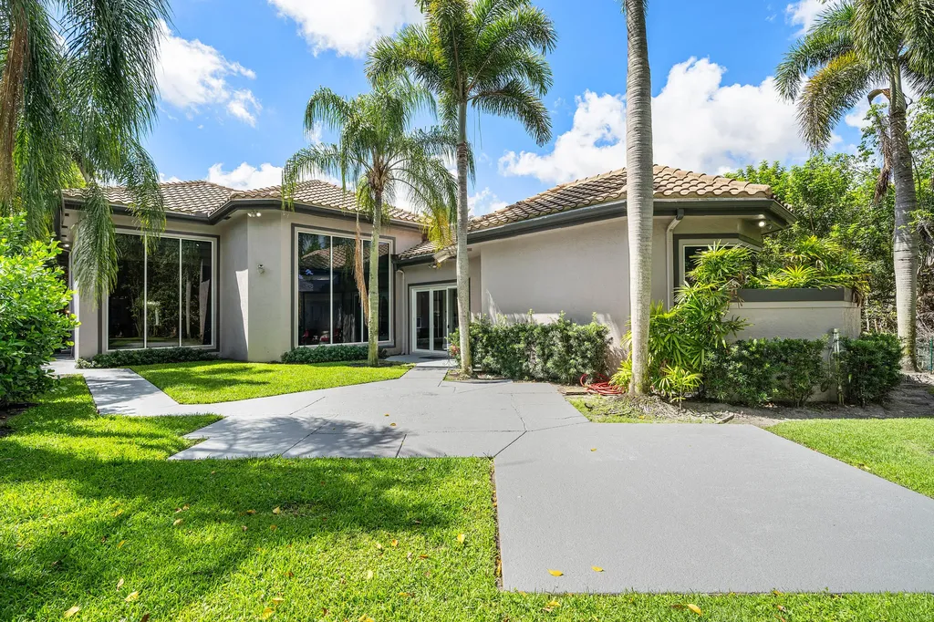 6595 NW 32nd Terrace Boca Raton FL 33496