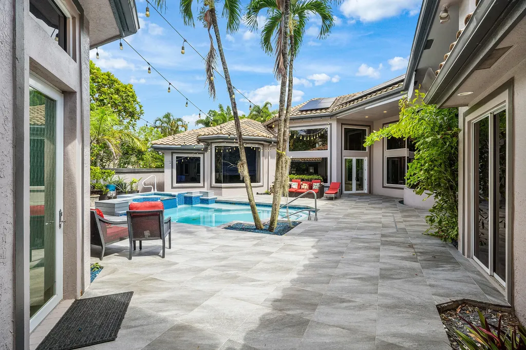 6595 NW 32nd Terrace Boca Raton FL 33496