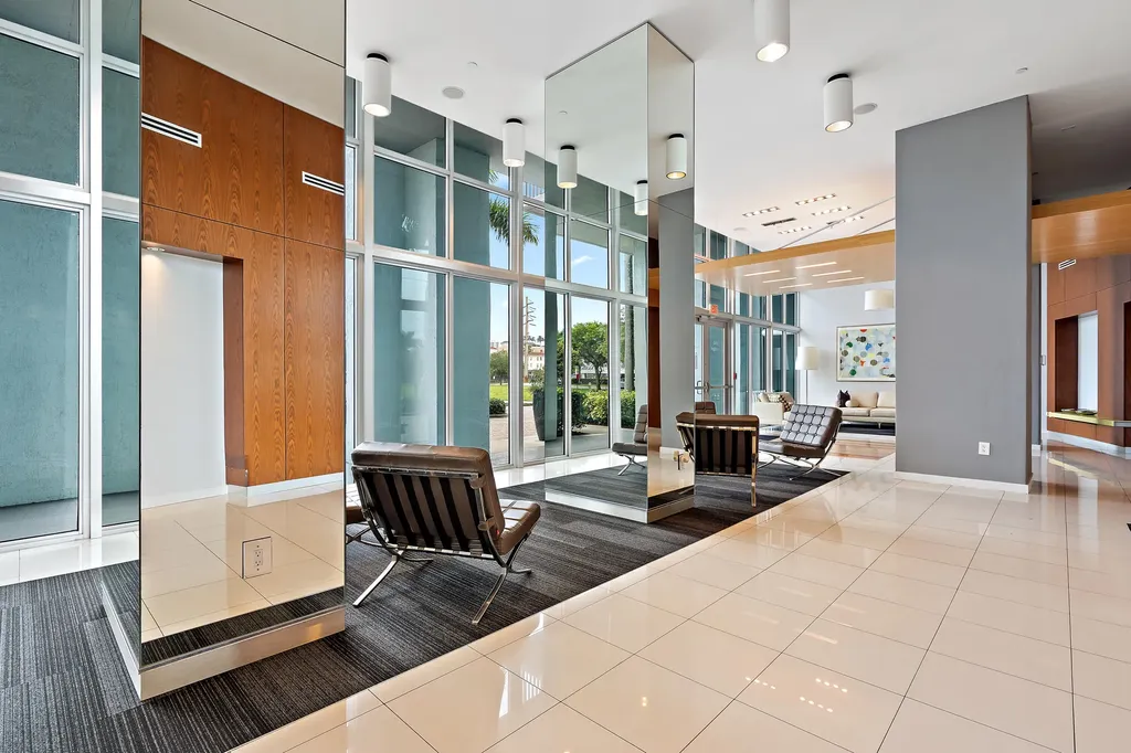 300 S Australian Avenue West Palm Beach FL 33401