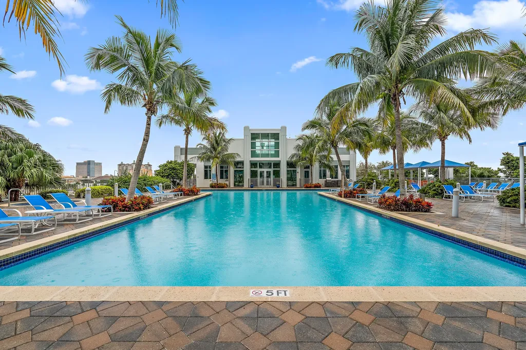 300 S Australian Avenue West Palm Beach FL 33401