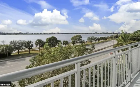 300 S Australian Avenue West Palm Beach FL 33401