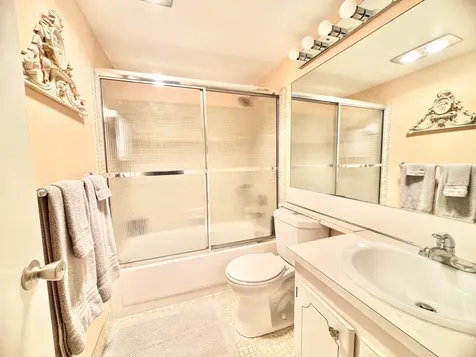 4010 Harwood C Deerfield Beach FL 33442