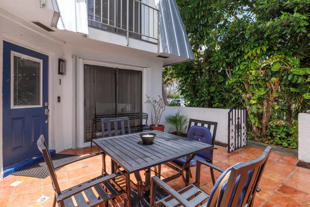 106 Linda Lane Palm Beach Shores FL 33404