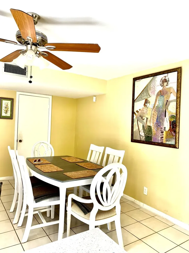 8115 SW 24 Th Street North Lauderdale FL 33068