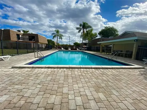 8115 SW 24 Th Street SW North Lauderdale FL 33068