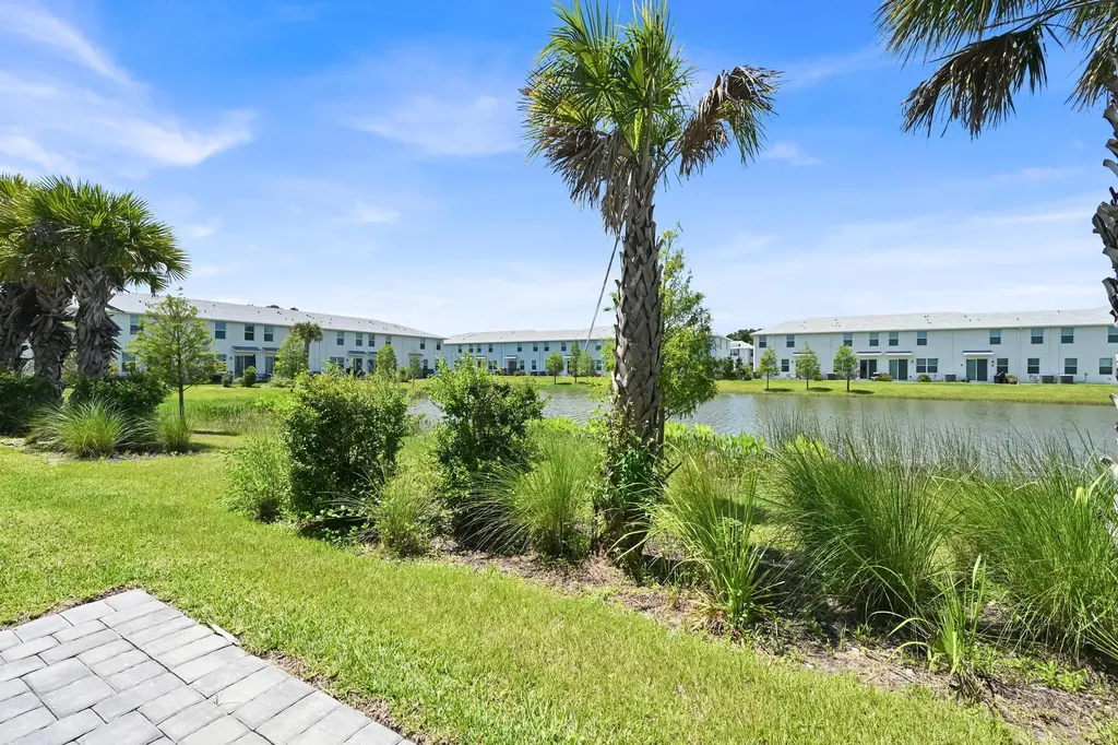 575 Salisbury Circle Fort Pierce FL 34982