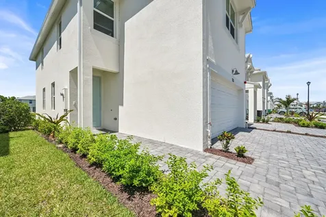 575 Salisbury Circle Fort Pierce FL 34982