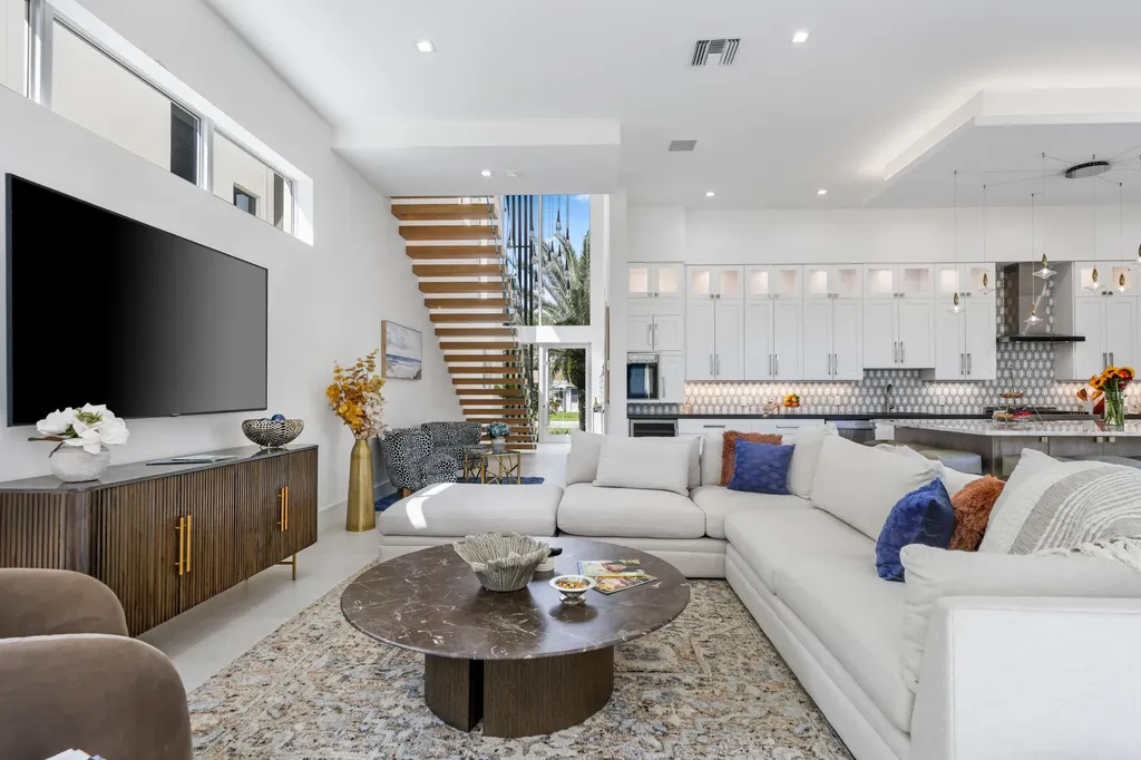 333 S Swinton Avenue Delray Beach FL 33444