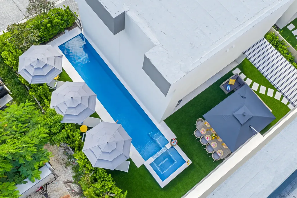 333 S Swinton Avenue Delray Beach FL 33444