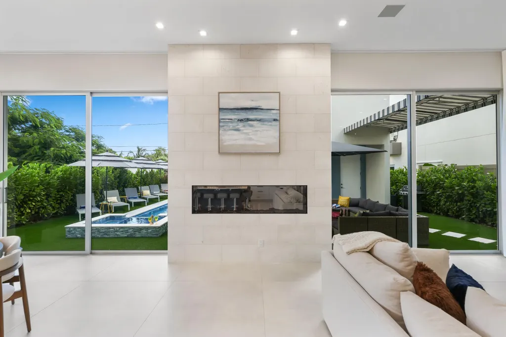 333 S Swinton Avenue Delray Beach FL 33444
