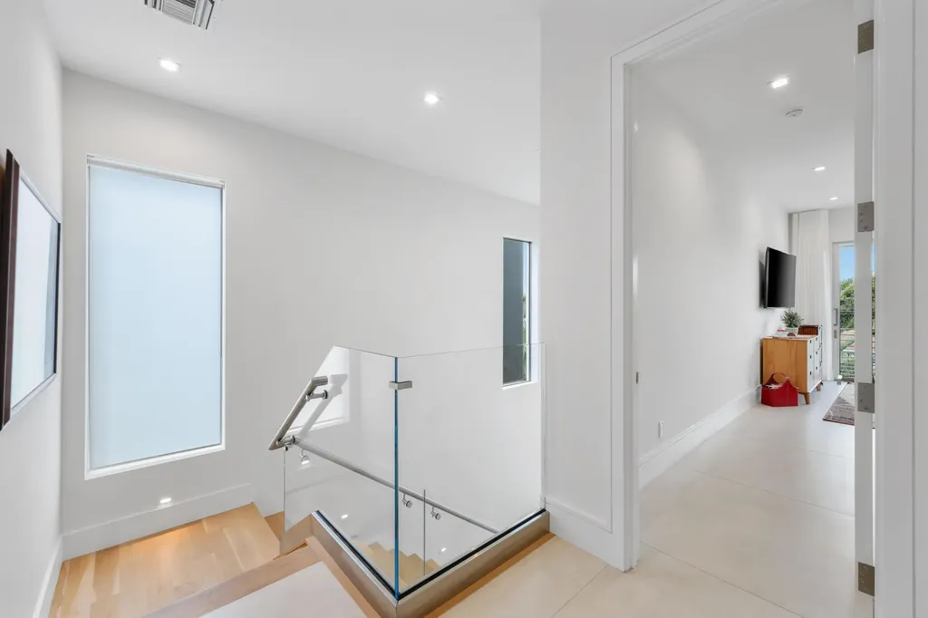 333 S Swinton Avenue Delray Beach FL 33444