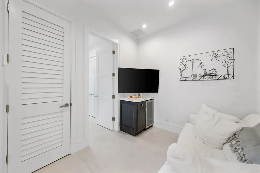333 S Swinton Avenue Delray Beach FL 33444